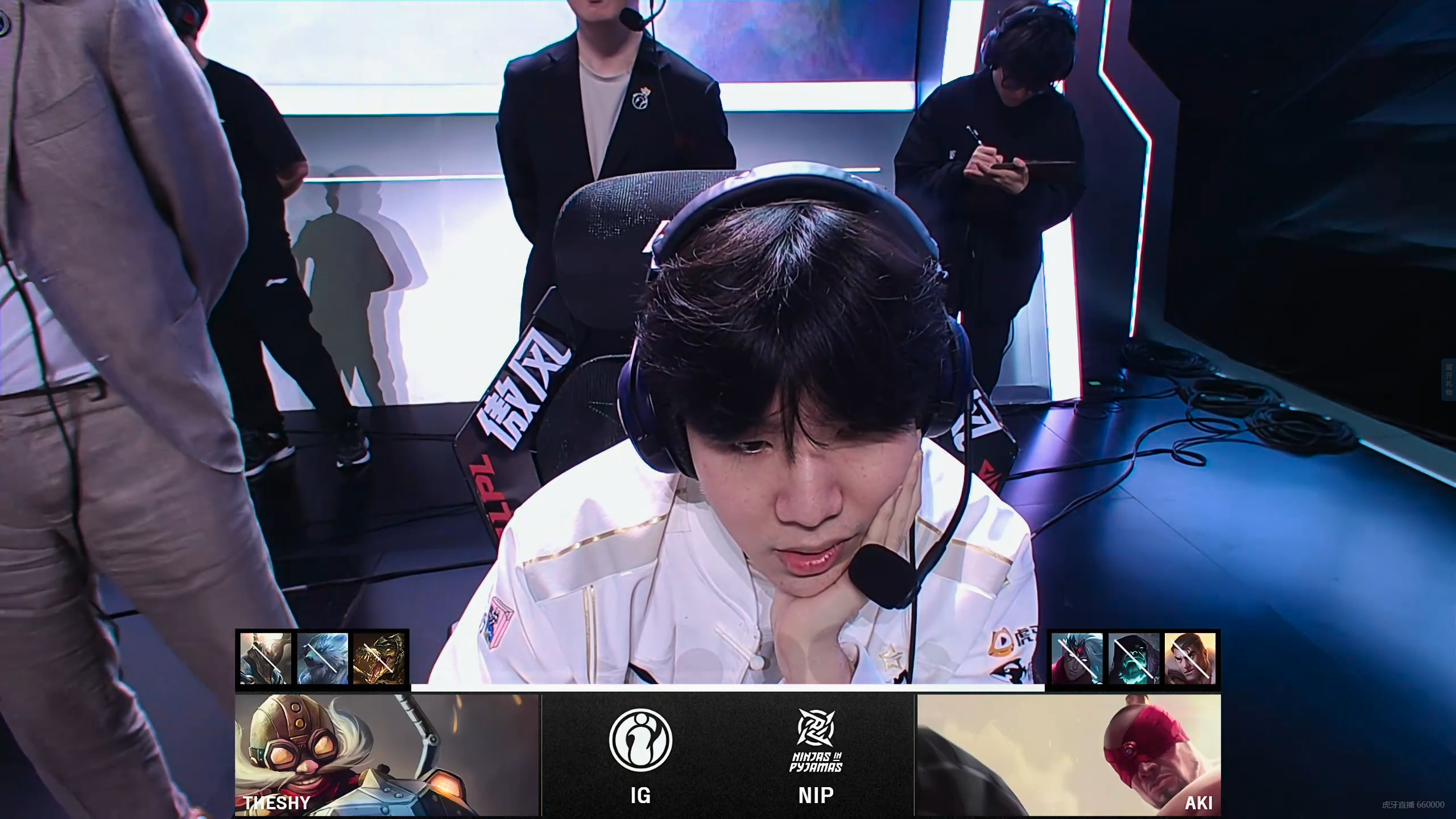 Rookie重返赛场，领先优势明显首场状态出色，阿森纳观众沸腾！全场沸腾不已的简单介绍-开云官网