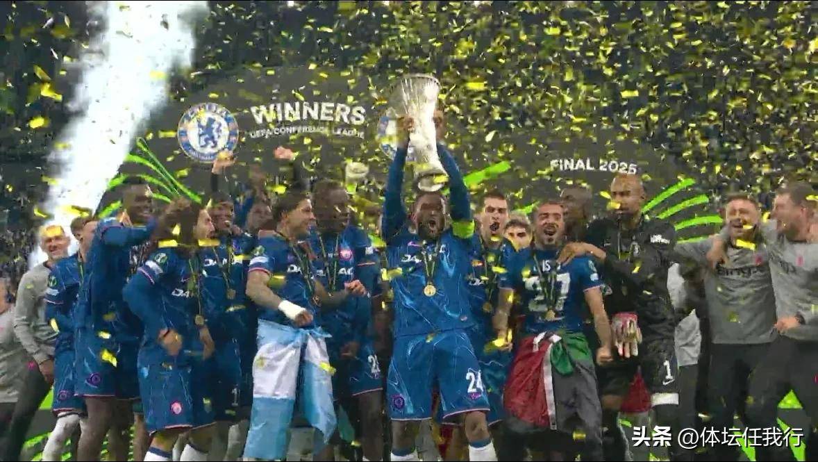 凯恩迎来十赛季出色发挥，切尔西观众热烈欢呼！比赛高潮迭起的简单介绍-开云品牌